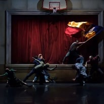 Assembly Hall par Crystal Pite et Jonathon Young