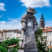 Visites libres et guidées du centre historique de Maringues