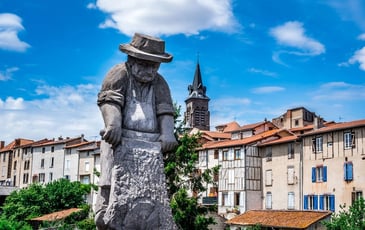 Visites libres et guidées du centre historique de Maringues
