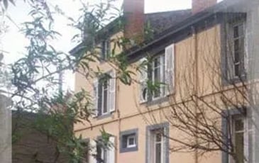 Propriété Charbaymond, de ferme à maison atypique. 140 ans d'histoire d'une maison de famille